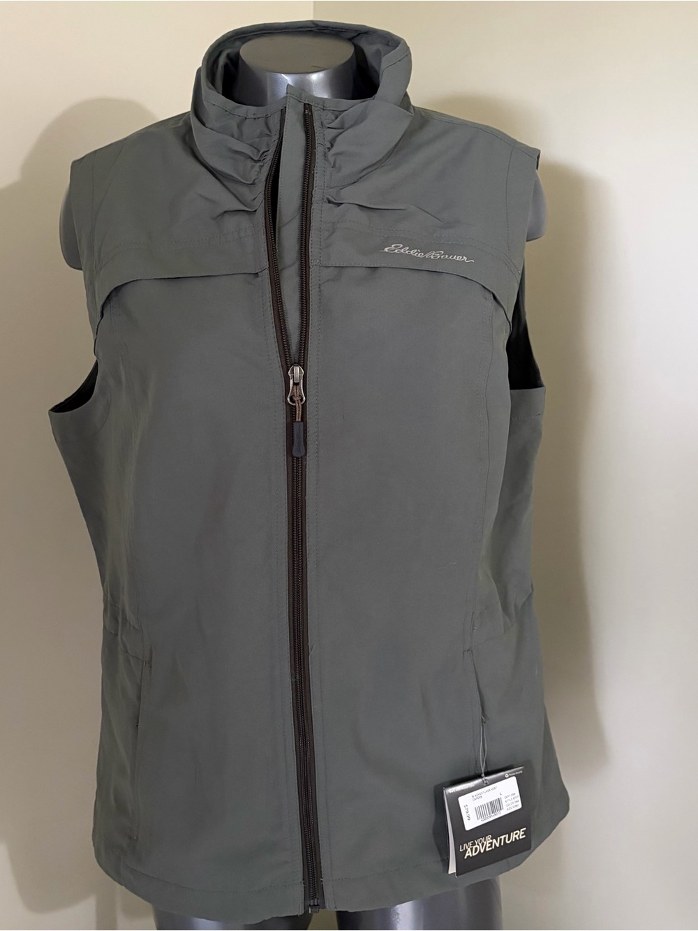 NWT Eddie Bauer women’s [L] utility vest sage green sleeveless jacket hiking